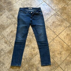 Levi’s 711 Jeans